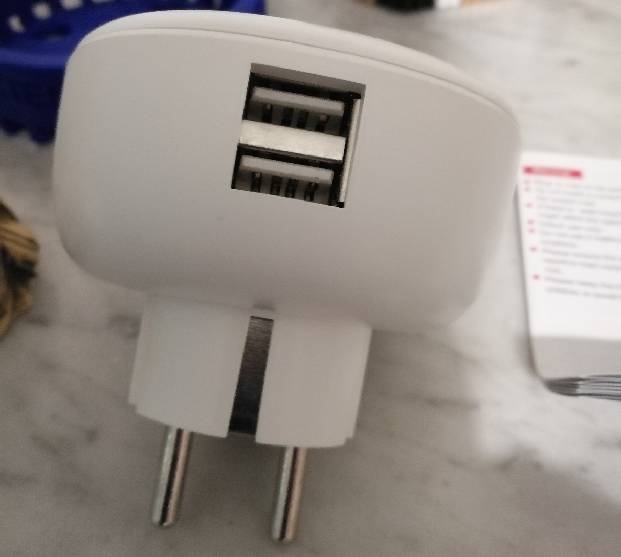 Maxcio prise connecté avec lampe led et port USB – Votre