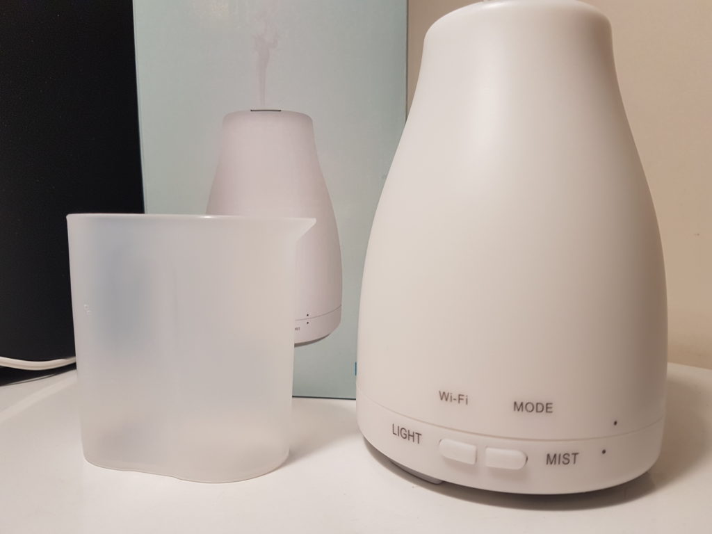 Diffuseur d'huiles essentielles connecté compatible Alexa et Google Home Assitant IFTTT