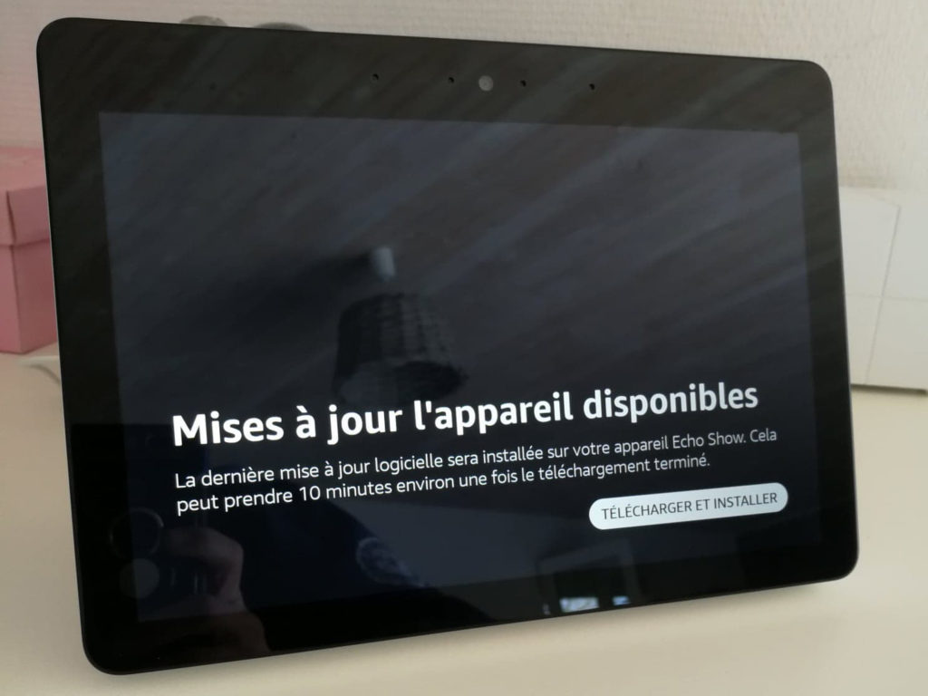 Test, avis et prix de l'Amazon Echo Show 2 en version noire