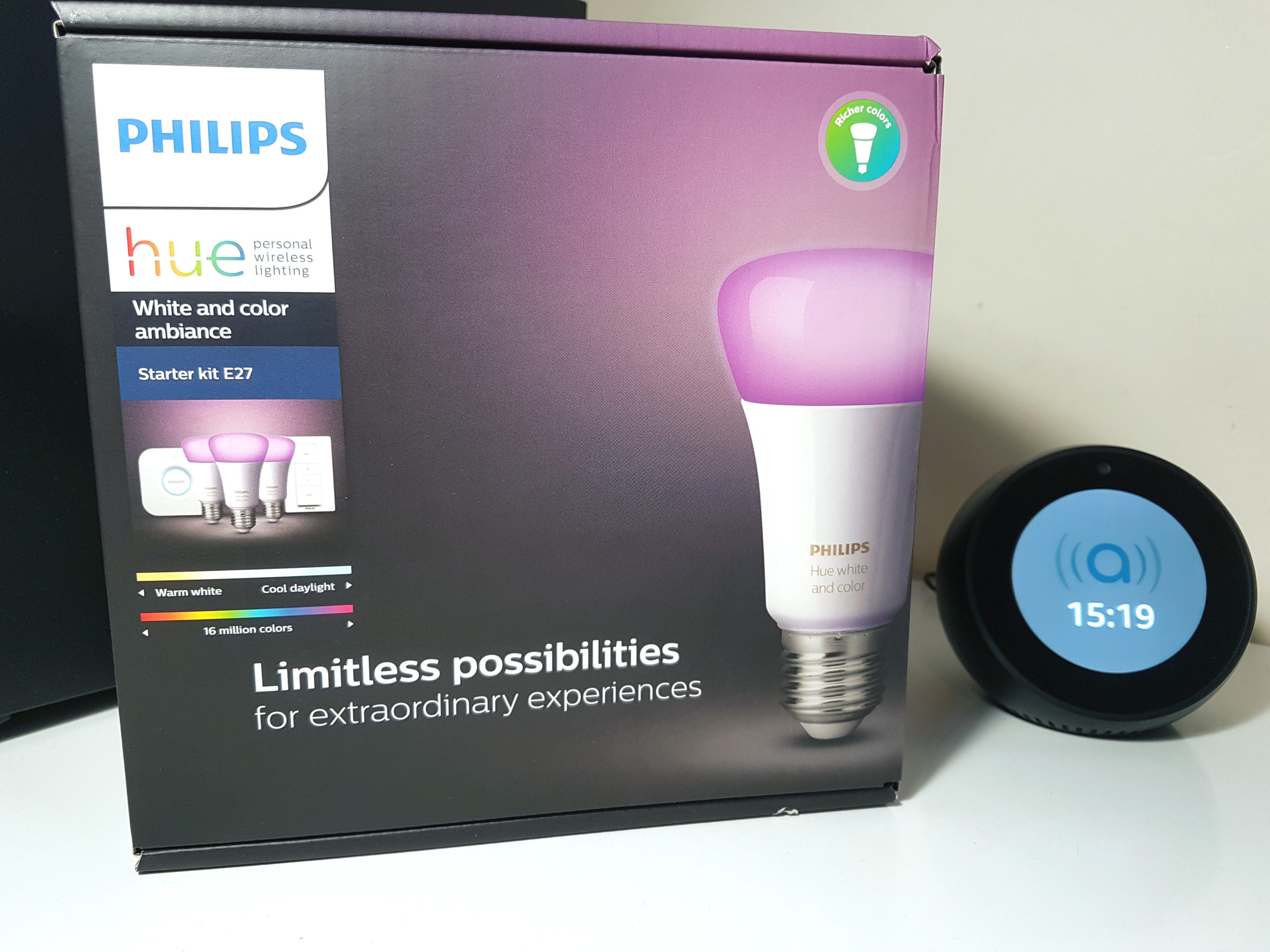 Kit de démarrage Philips Hue White 3 ampoules LED intelligentes E27 9,5 W  lumière blanche chaude + pont Hue + interrupteur