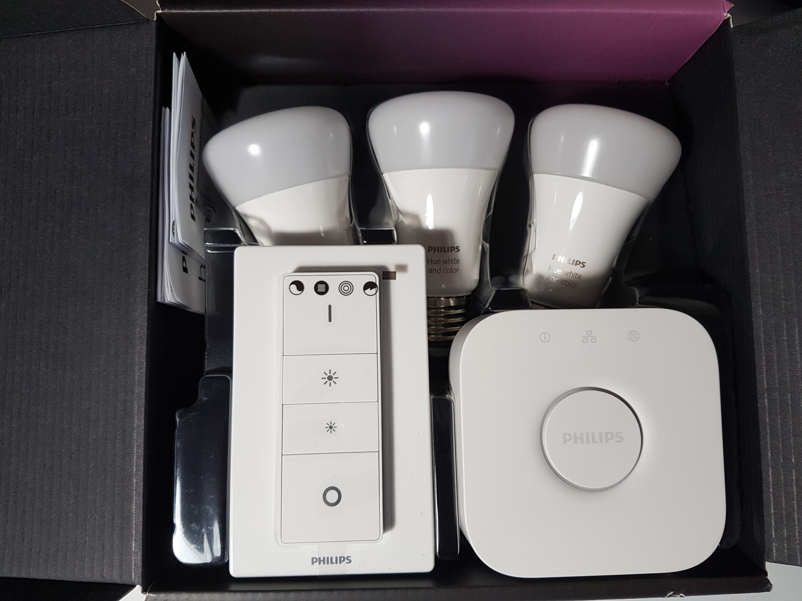 Test Philips Hue White Ambiance : une ampoule pour toutes les teintes de  blanc - Les Numériques