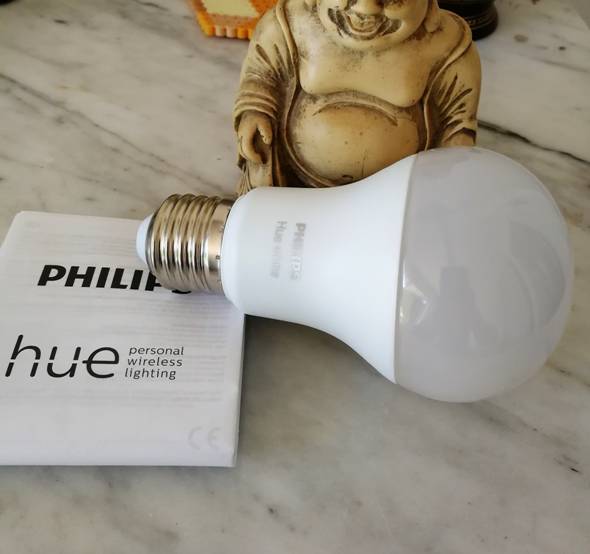 Test Philips Hue White 9W ampoules connectée pour Amazon Echo Alexa