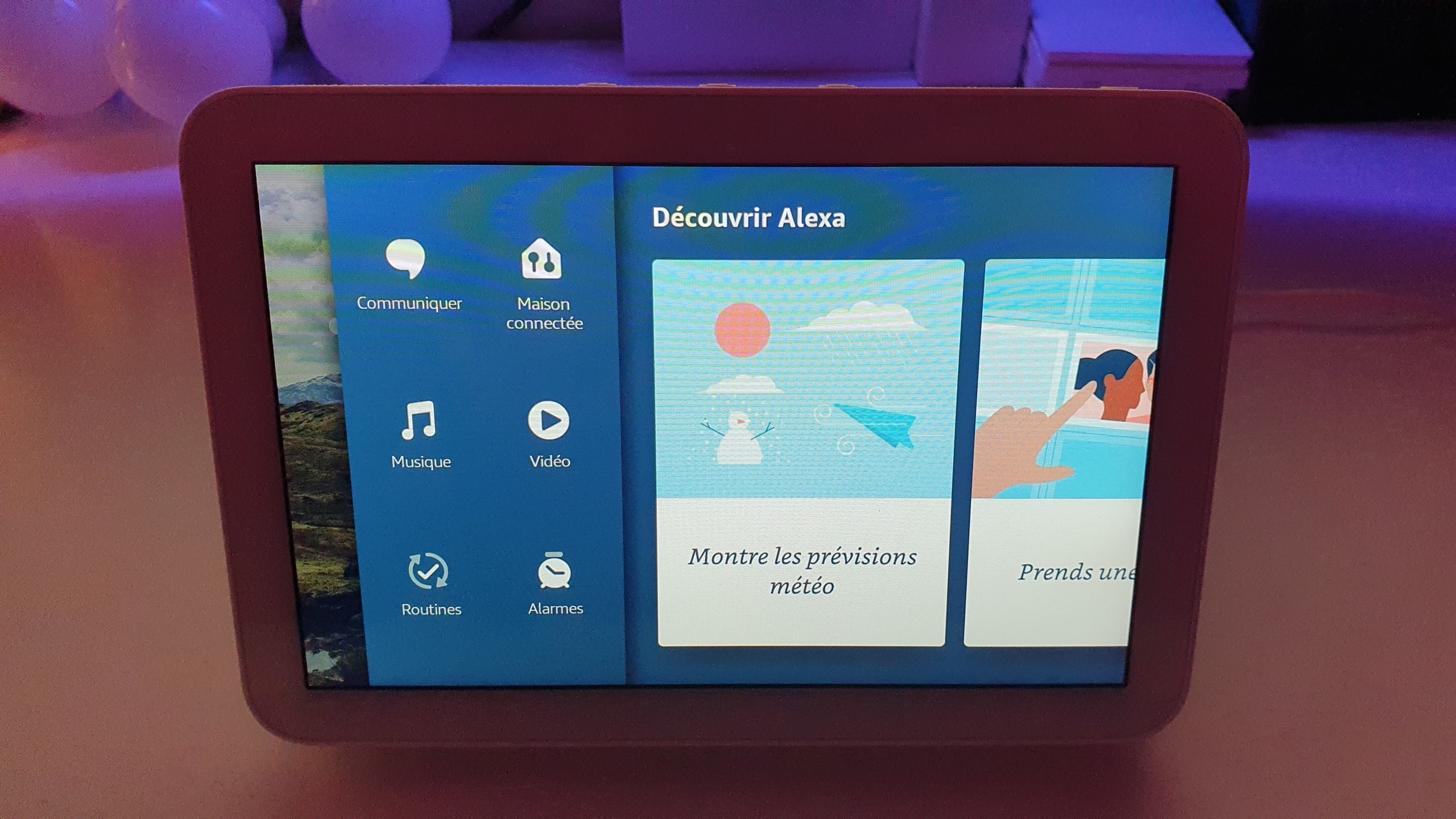 Echo Show 8 2023 : la puissance d'Alexa avec un écran - Rotek