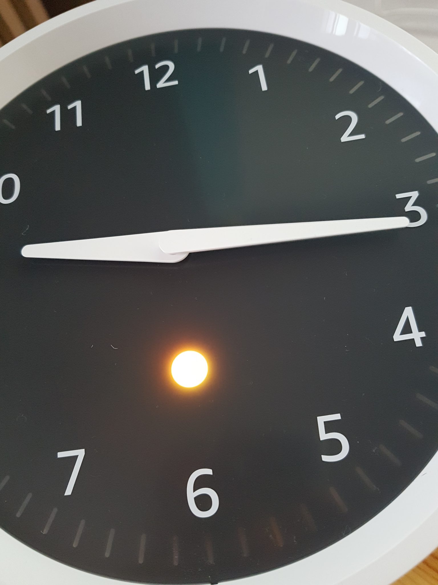 Test Echo Wall Clock notre avis sur l'horloge connectée Alexa Les