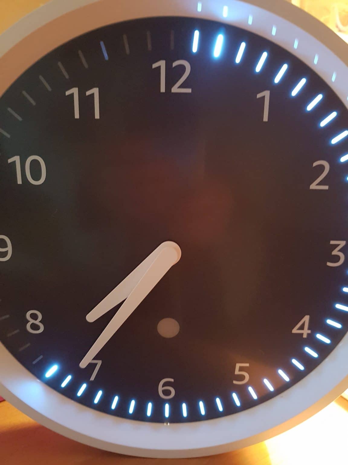 Test Echo Wall Clock notre avis sur l'horloge connectée Alexa Les