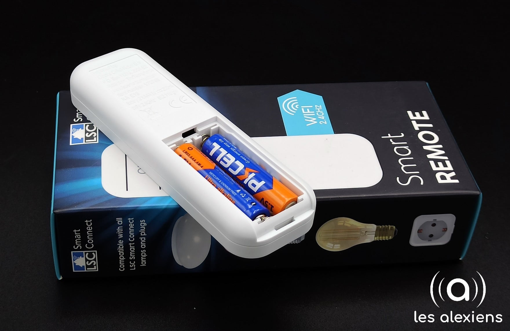 Test Ampoule LSC Smart Connect : connectée et pas chère – Les Alexiens