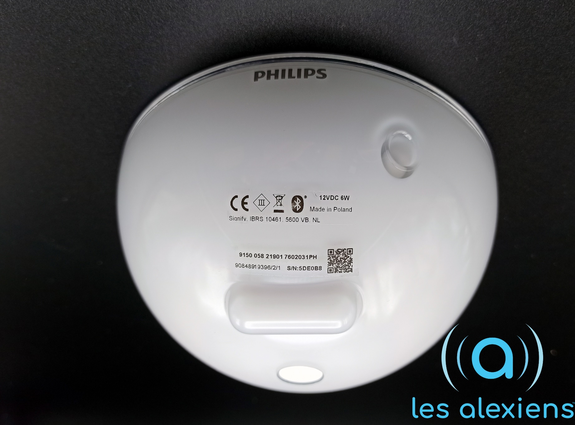 Lampe à poser connectée philips hue go led nomade + pont de