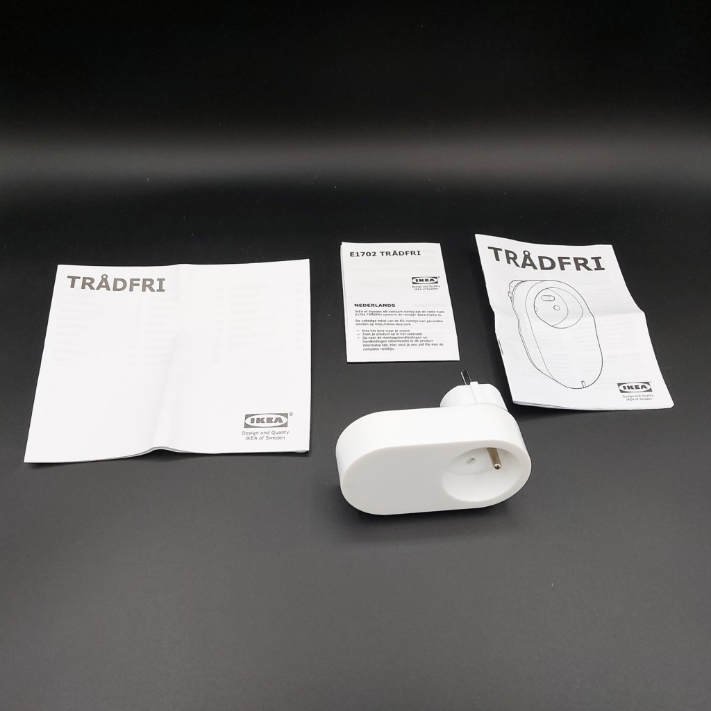 Contenu du packaging de la prise connectée IKEA TRÅDFRI