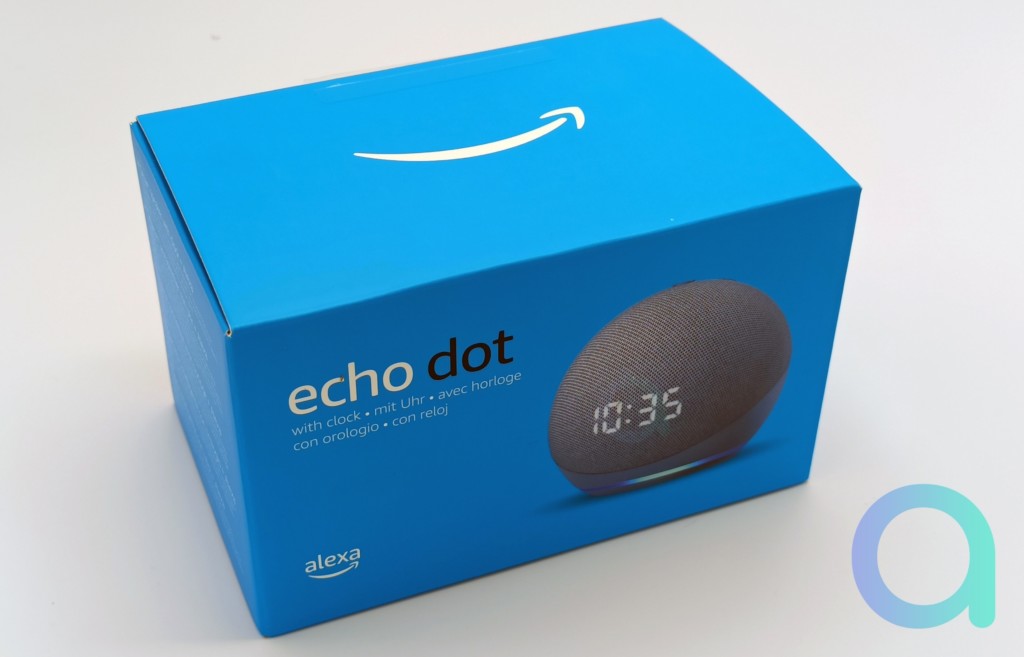 Unboxing Amazon Echo Dot 4