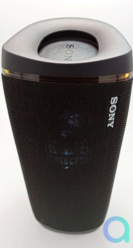 Sony SRS-XB43 en position verticale