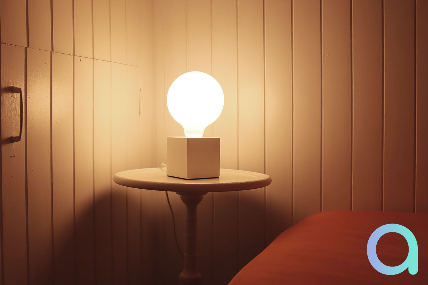 Test Calex Smart Globe Lamp : une ampoule connectée séduisante – Les  Alexiens