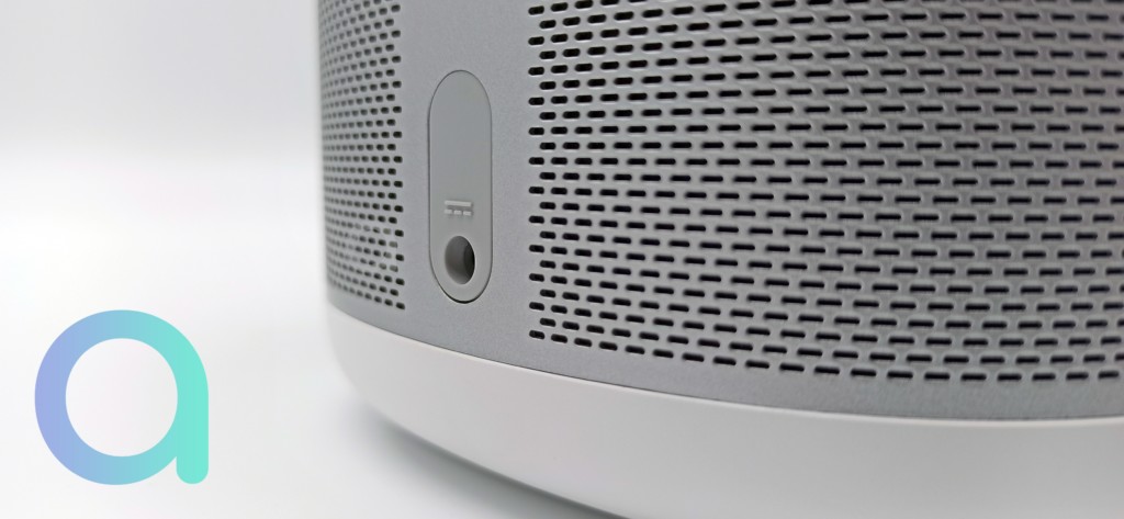 La connectique du Xiaomi Mi Smart Speaker est de type DC - © Les Alexiens