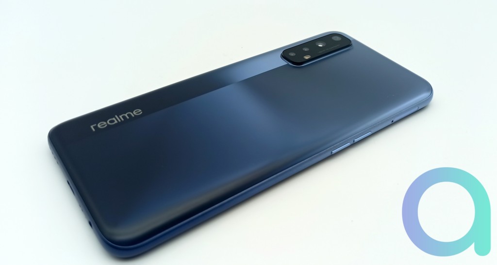 Notre avis sur le smartphone Realme 7 Mist Blue