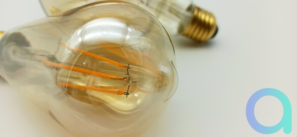Ampoule connectée à filament LED G95 avec globe en verrre