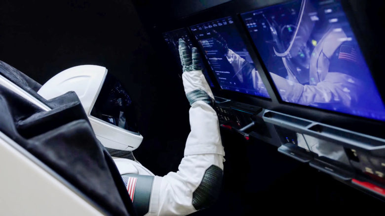 SpaceX a choisi d'intégrer Echo Auto dans la capsule Crew Dragon