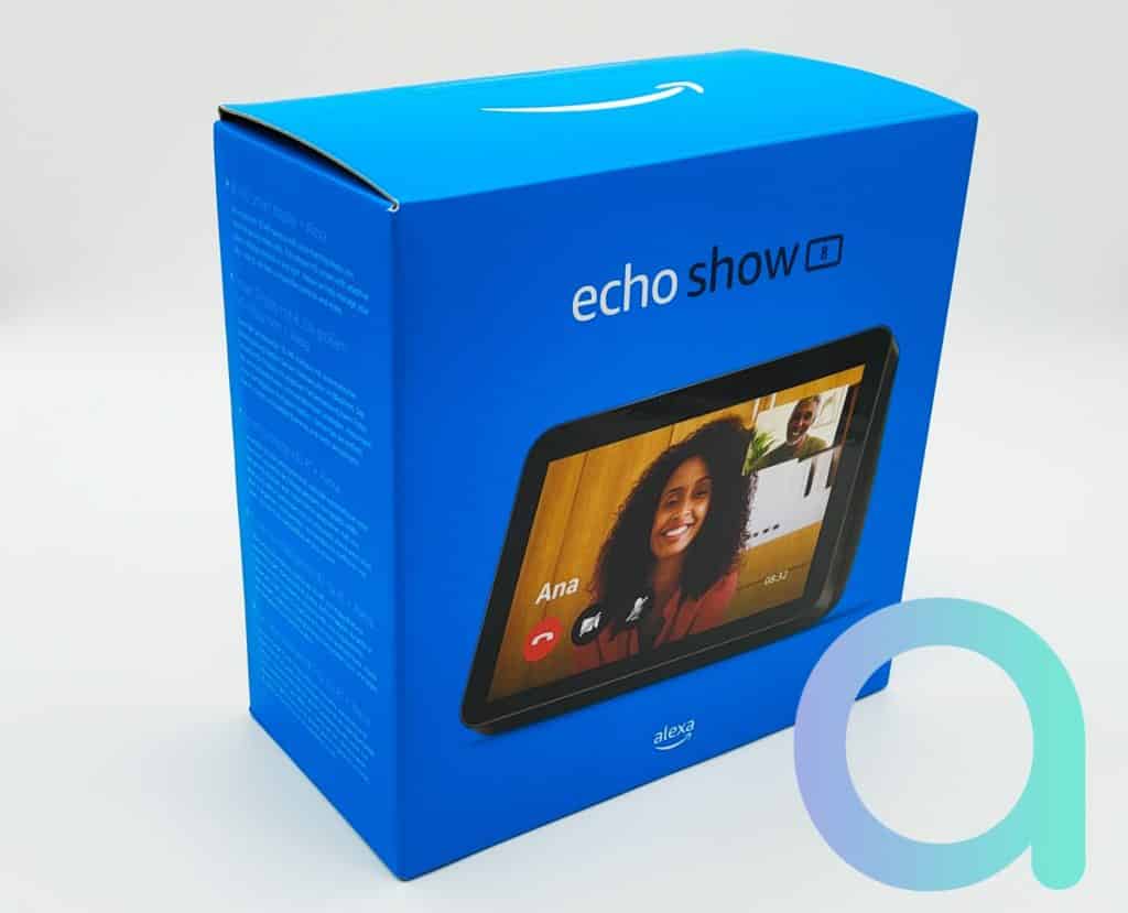 Unboxing Echo Show 8 : que change la 2e génération?