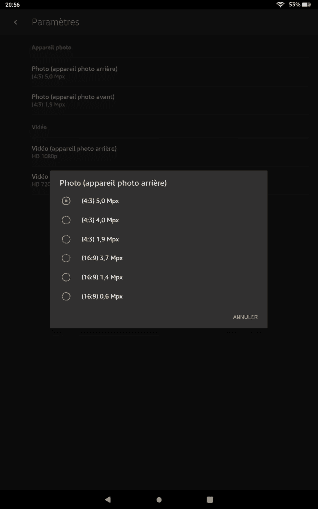 Sur l'Amazon Fire HD 10 un réglage est possible pour l'objectif photo et s'étend de 0.6 Mpx à 5 Mpx