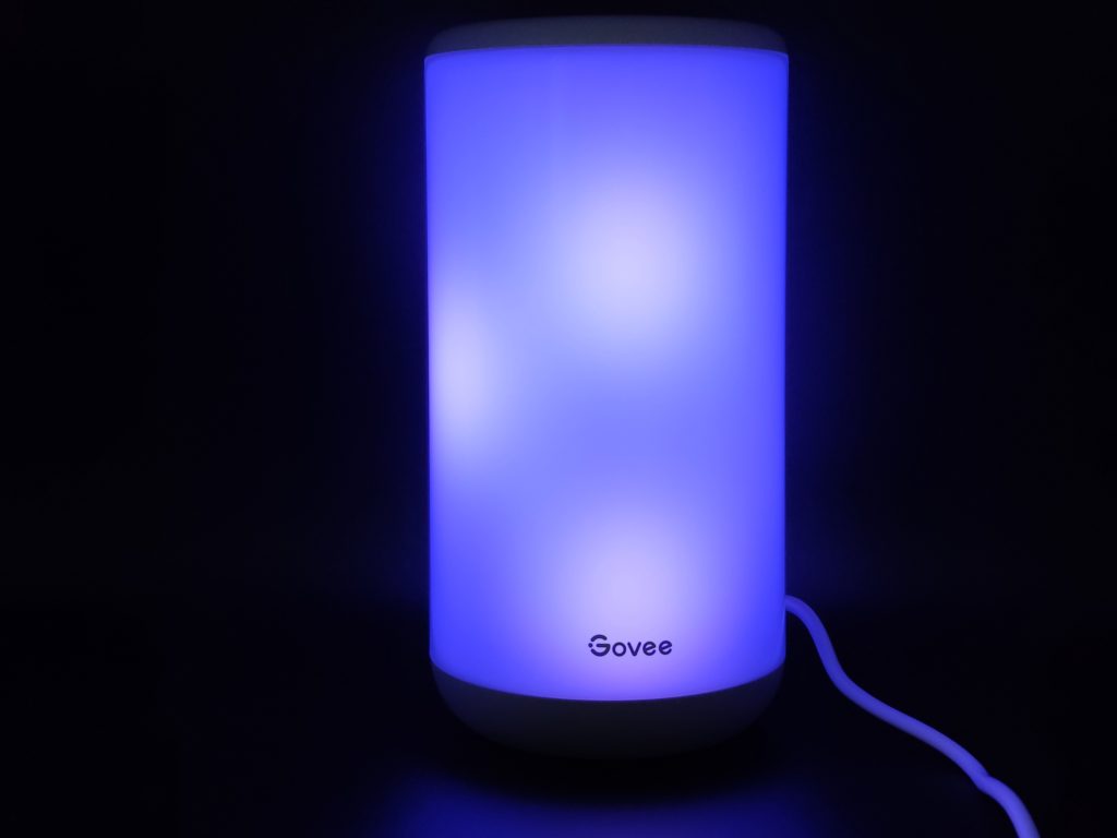 La scène Flocon de neige sur la lampe Gove Aura H6052