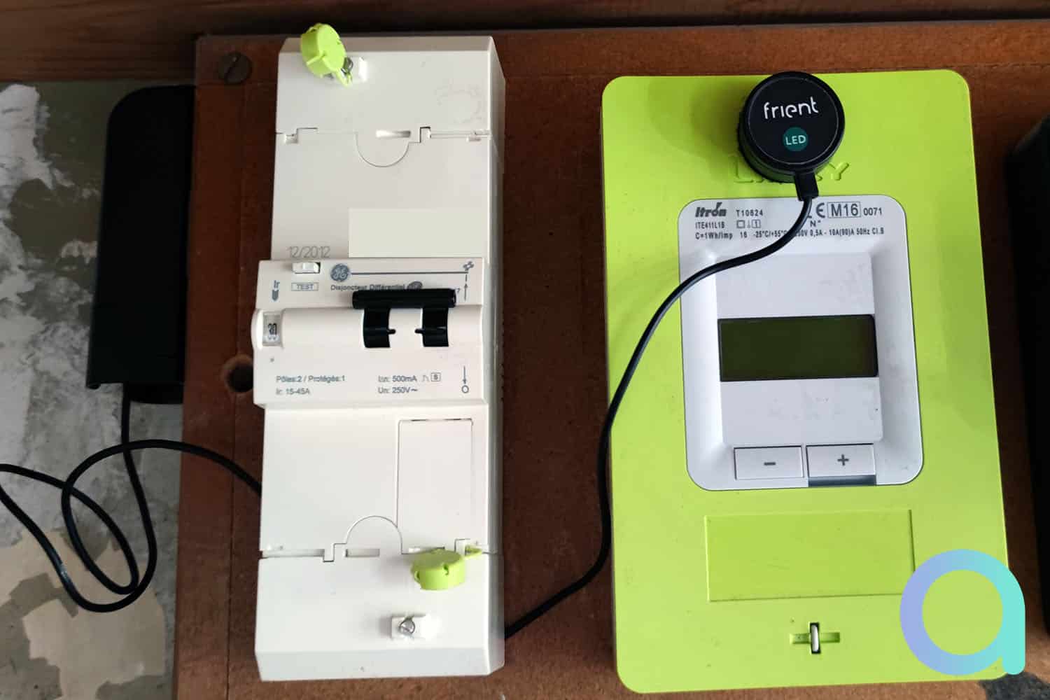 Test Frient : une interface de mesure de l'électricité pour box domotique –  Les Alexiens