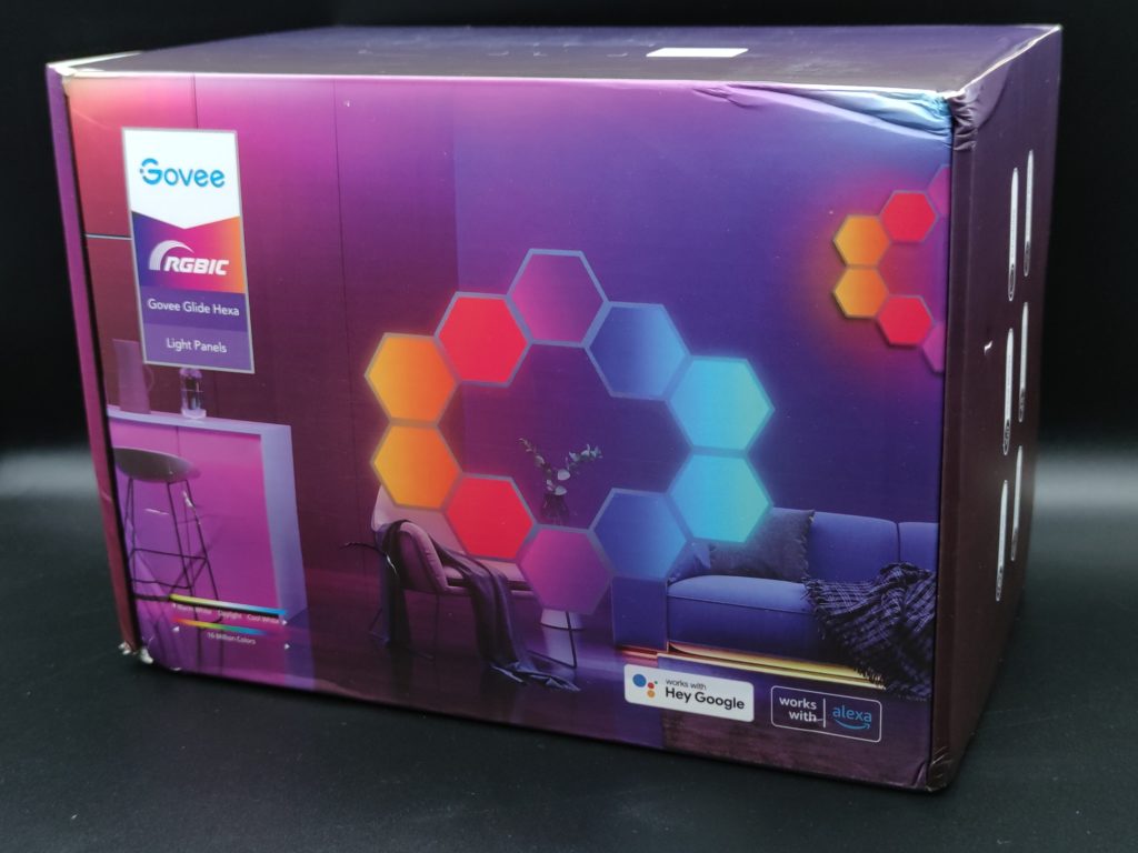 le mauve, couleur de la marque Govee met en valeur les panneaux Glide Hexa Light sur le packaging