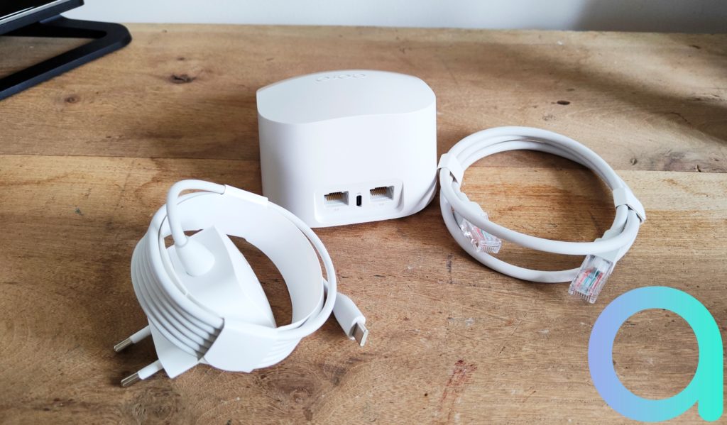 caque module dispose de son cable Ethernet et du nécessaire pour le branchement électrique