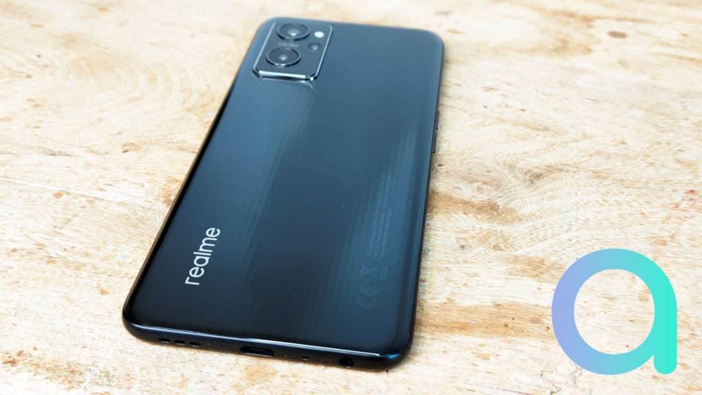 Le soin apporté par Realme à l'esthétisme de ce nouveau smartphone 9i est particulièrement réussi