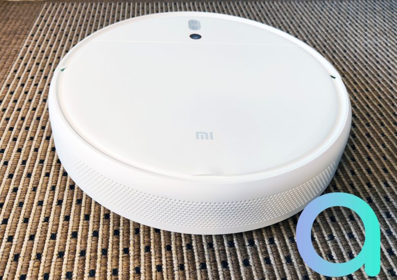 Avis utilisateur sur le robot 2 en 1 Xiaomi Vacuum Mop 2C affiche une jolie robe blanche