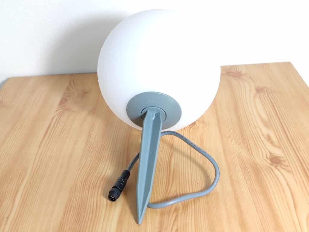 Les Outdoor Globe Light monté sur piquet