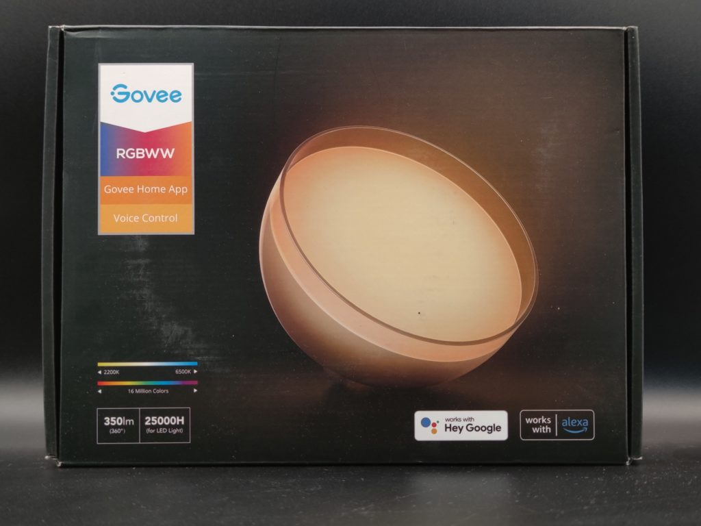 Un large visuel de la lampe de table Govee H6058 est proposé sur l'avant du packaging