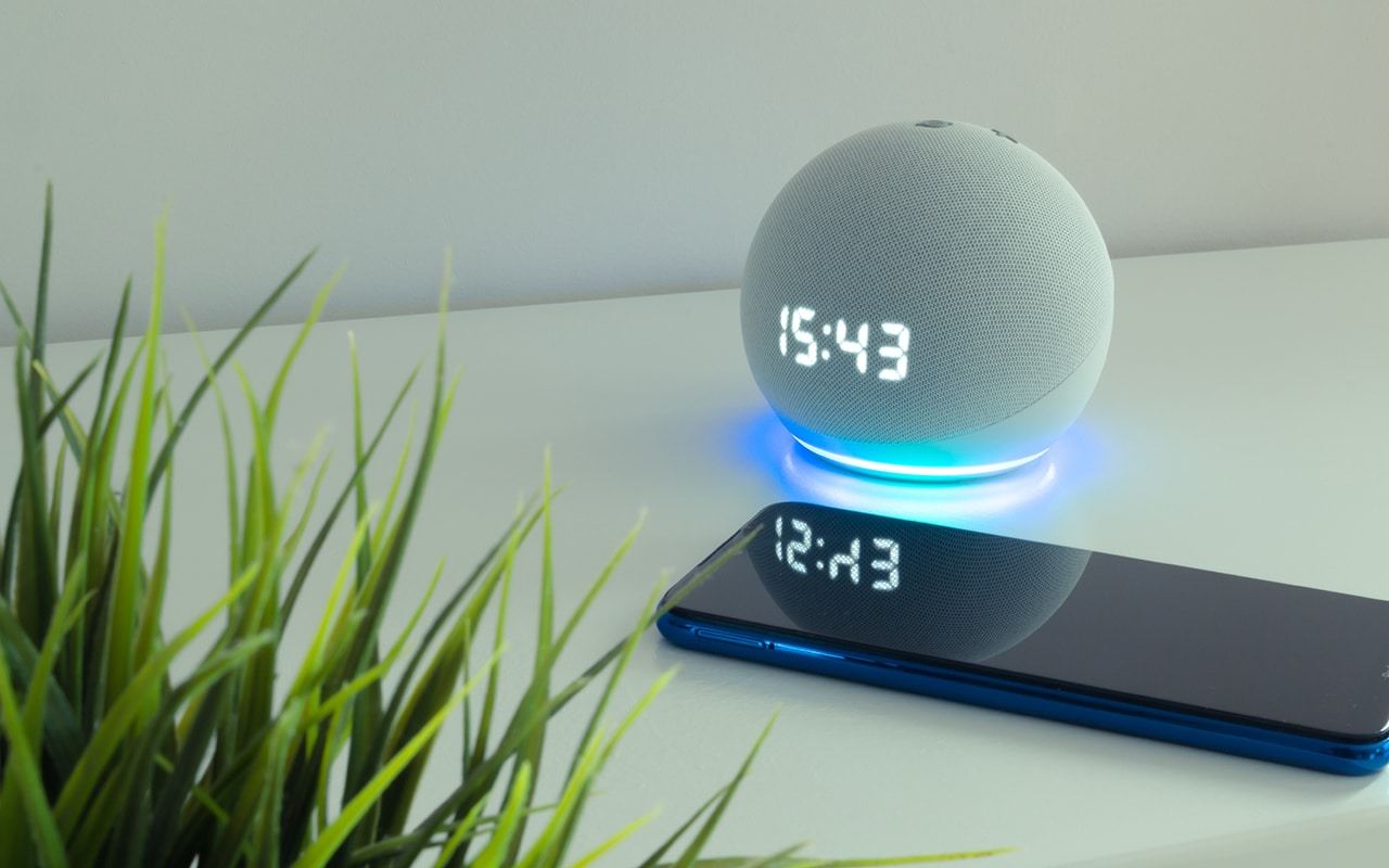 Amazon prépare un nouveau modèle d'IA pour Alexa Les Alexiens