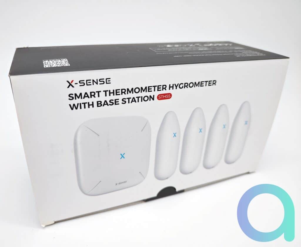 Le coffret X-Sense comporte la base et les 4 thermomètres/hygromètres