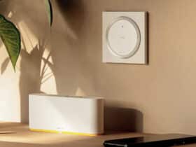 Somfy lance Amy io, une nouvelle gamme de commandes domotiques qui rend les protections solaires intelligentes