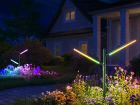 Les Outdoor Garden Lights de Govee offrent une installation facile et une intégration domotique fluide, idéale pour votre espace extérieur.