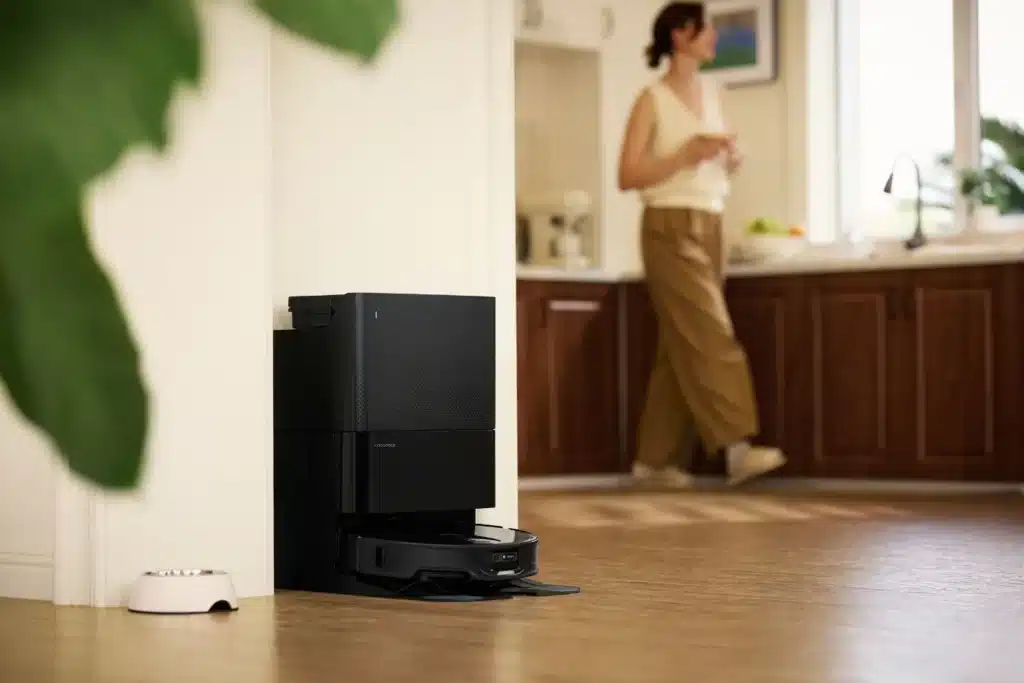 L'aspirateur robot tout-en-un Roborock Qrevo Slim